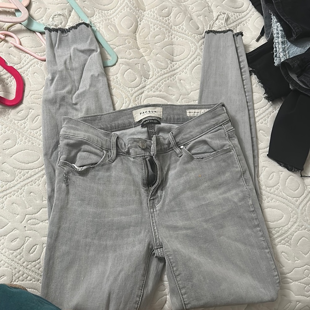 Grey jeans